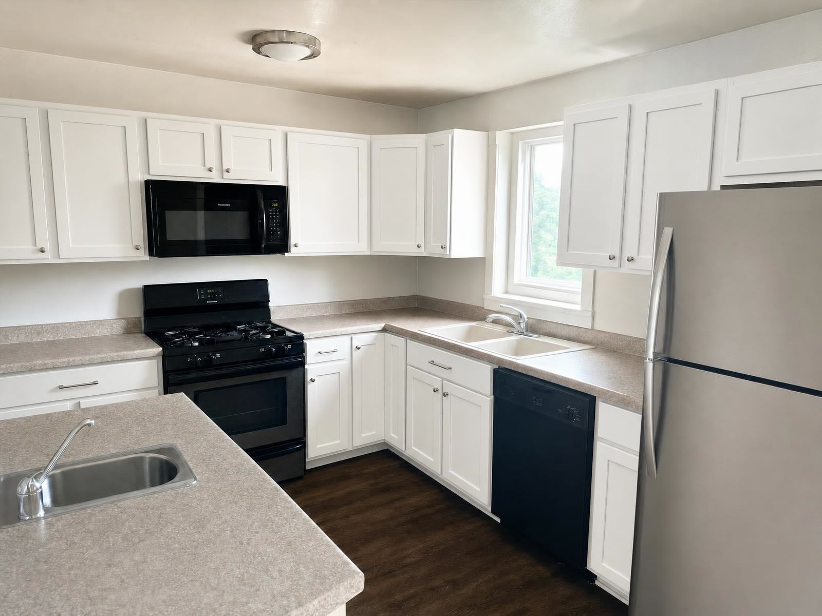 Kitchen listing photo